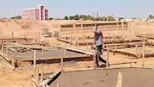 بالصور- بدء الأعمال التنفيذية لإنشاء مجمع التمور بقرية فارس في كوم أمبو