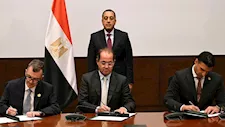 رئيس الوزراء يشهد تسوية مديونية بـ102.75 مليار جنيه لبنك الاستثمار القومي