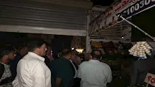 حريق بمعرض السلع الغذائية في المنصورة.. ومحافظ الدقهلية يتفقد الموقع - صور