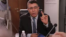 12 سببًا وراء أزمة المطورين العقاريين.. عماد الدين حسين يكشف ماذا يحدث في السوق؟