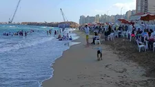 لليوم الثاني.. حظر السباحة بشواطئ غرب ووسط الإسكندرية- صور