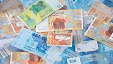 واقعة غريبة.. هندية تخفي مدخراتها عن زوجها والفئران تلتهمها 