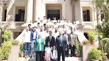روبوتات وذكاء اصطناعي ومشروعات مبتكرة.. تفاصيل تكريم أطفال جامعة بنها