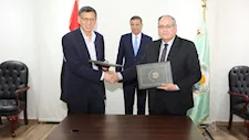 وزير الزراعة يشهد توقيع بروتوكول تعاون مع جامعة الصين الزراعية