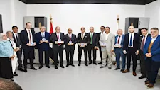 رئيس جامعة عين شمس يفتتح معملي الأساسيات الكهربية والأتمتة بكلية الهندسة