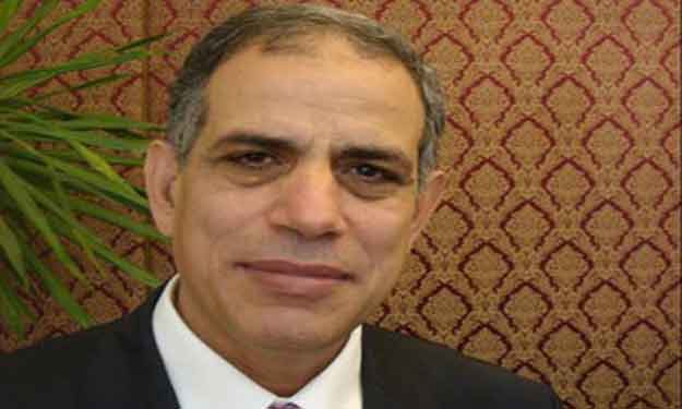 سفير مصر بالتشيك يفتتح معرض صور الواحات المصرية 