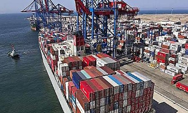 وصول 6500 طن بوتاجاز لميناء السويس