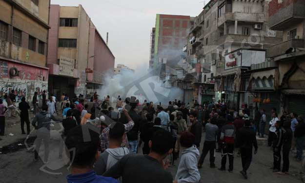 اشتباكات بين مؤيدي السيسي و مسيرة لأنصار مرسي بالج