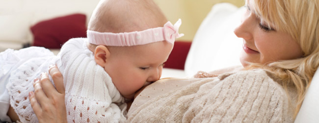 الرضاعة تساعدك على استعادة رشاقتك بعد الولادة