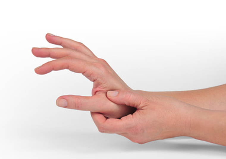 الوخز في الأصابع قد يشير إلى الإصابة بمتلازمة النف