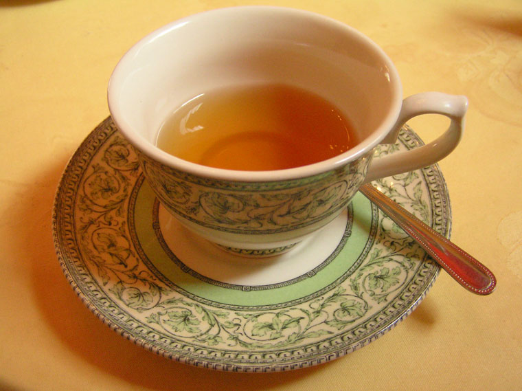 الإكثار من الشاي قد يتسبب في تكوّن حصوات الكُلى