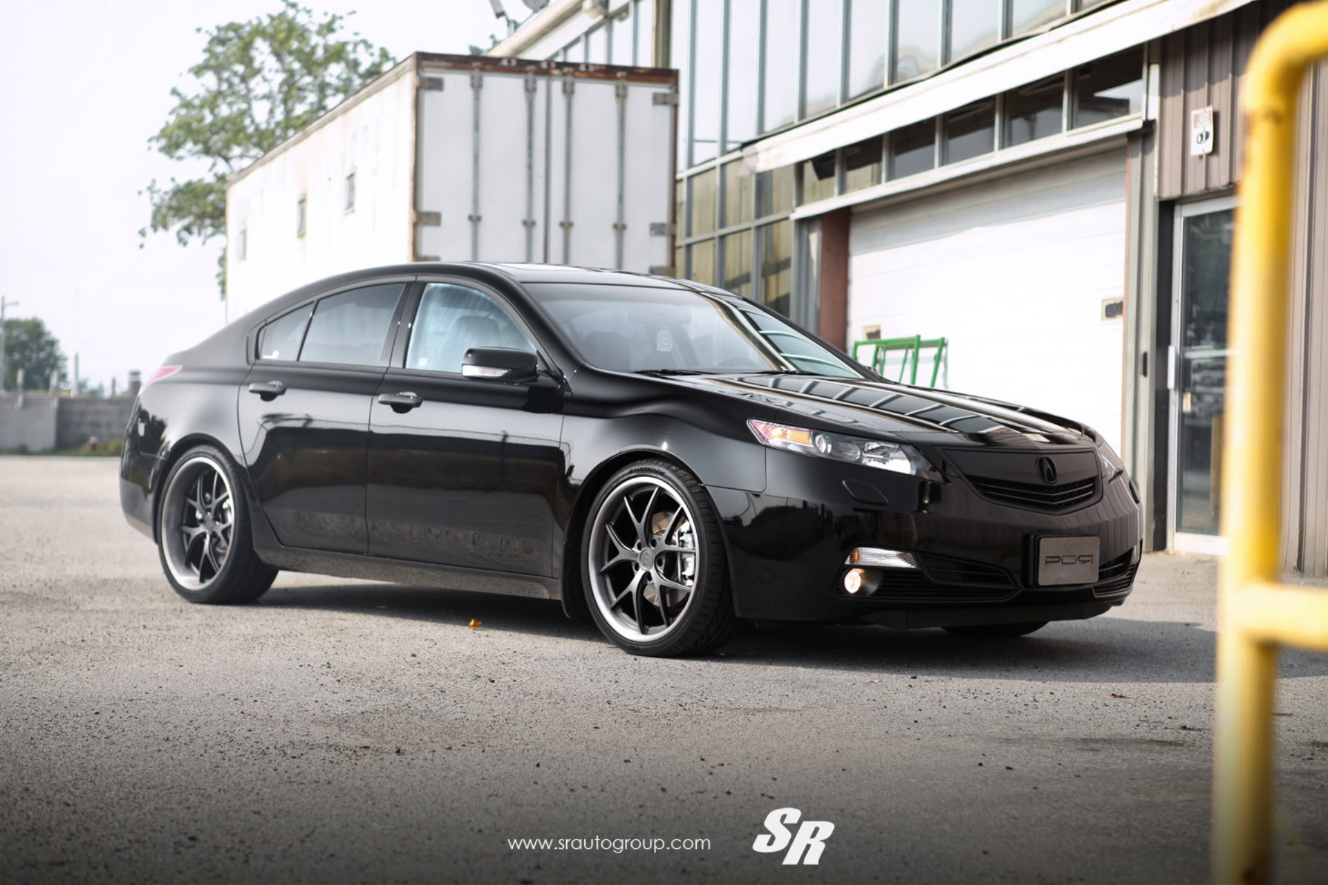 Acura TL وحش أسود معدل