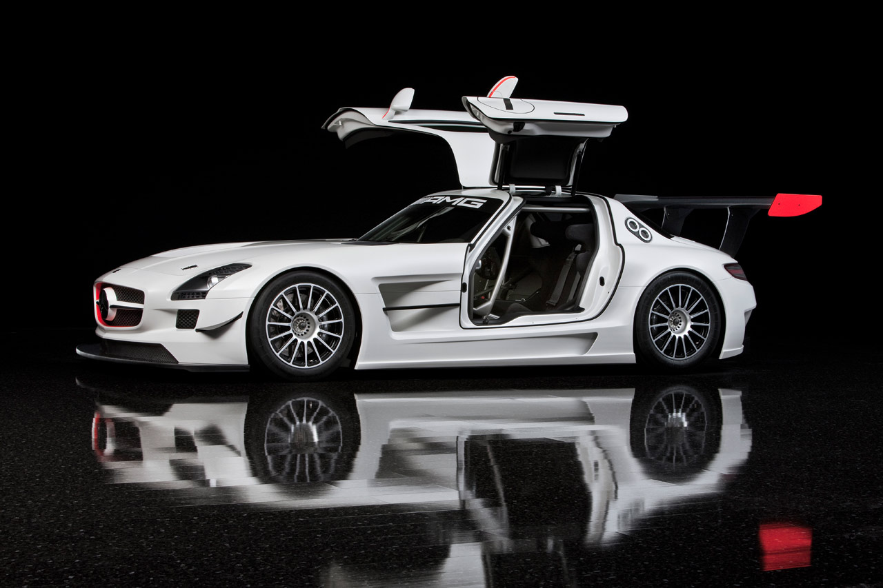 مرسيدس SLS AMG GT … السيارة المجنحة