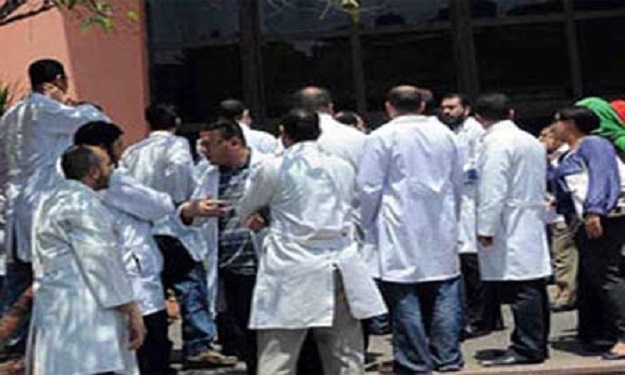 إضراب عام بمستشفي أحمد ماهر التعليمي.. واستثناء قس