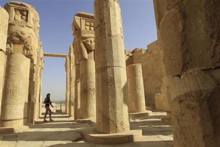 مصر تبدأ عام 2014 بافتتاح مقابر ومعابد فرعونية بمد