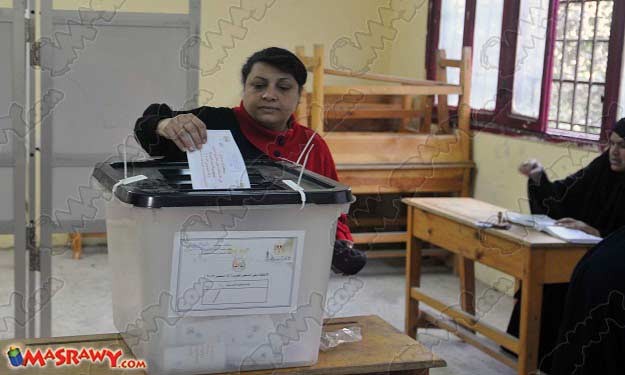 انتهاء تصويت المصريين في لبنان على مشروع الدستور ا
