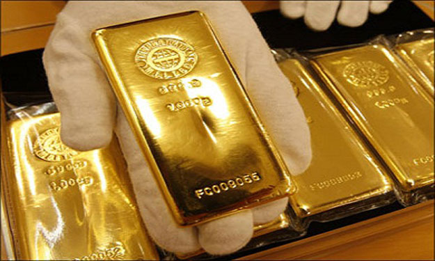 الذهب يستقر قرب أعلى مستوى في شهر