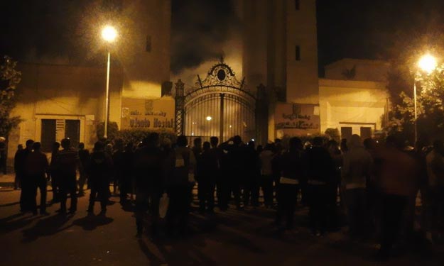 مقتل طالب بجامعة القاهرة في اشتباكات بين الأمن وطل