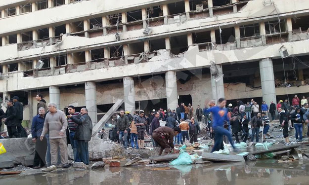 سكاي نيوز: انهيار 4 طوابق من مبنى مديرية أمن القاه