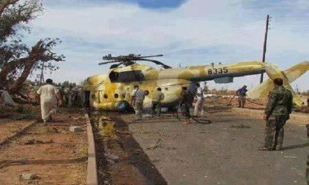 أول صورة لحادث سقوط الطائرة العسكرية.. والتحقيقات:
