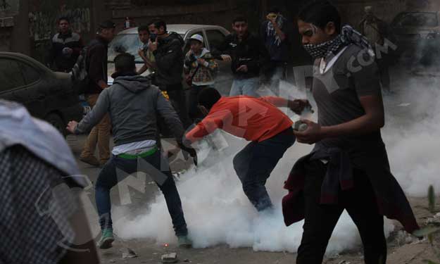 اشتباكات بين قوات الأمن وأنصار مرسي بميدان الألف م