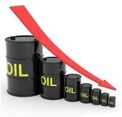 النفط يتجه لأقل مستوى في 4 أعوام