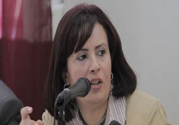 الدكتورة عزة العشماوى لأمين العام للمجلس القومي لل