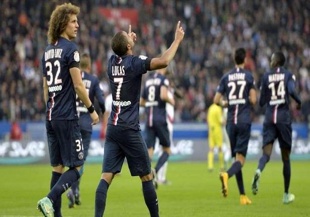 لاعبو باريس سان جيرمان يحتفلون بسحق بوردو