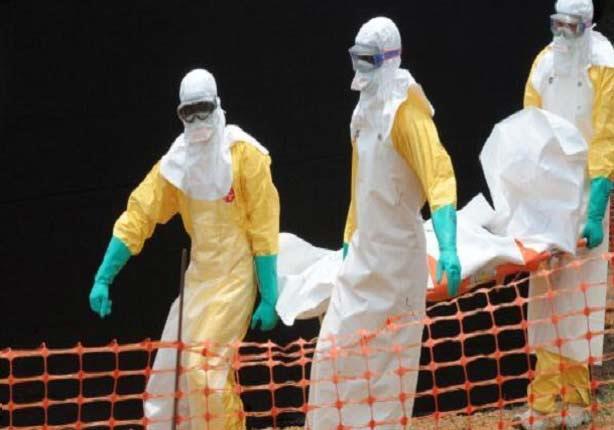  عدد المصابين بمرض الإيبولا يقل في ليبيريا