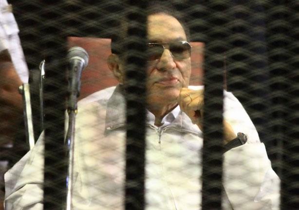 الرئيس الأسبق محمد حسنى مبارك خلال احدى جلسات محاك