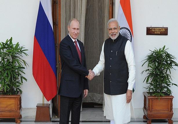 رئيس الوزراء الهندي ناريندرا مودي والرئيس الروسي ف