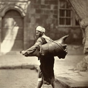 السقا فى الحارات المصرية سنة 1875
