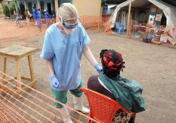 ضحايا الإيبولا يصلون إلى 7500 وسط انتشار الفيروس