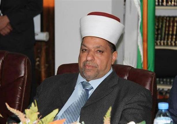 الشيخ يوسف أدعيس - وزير الأوقاف والشؤون الدينية -