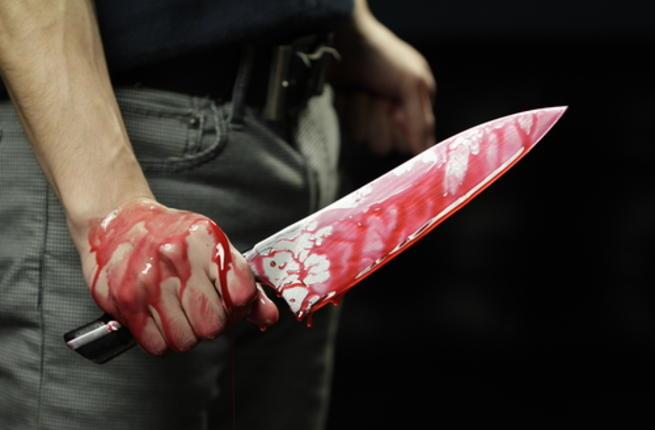 تعبيرية عن القتل باستخدام سكين