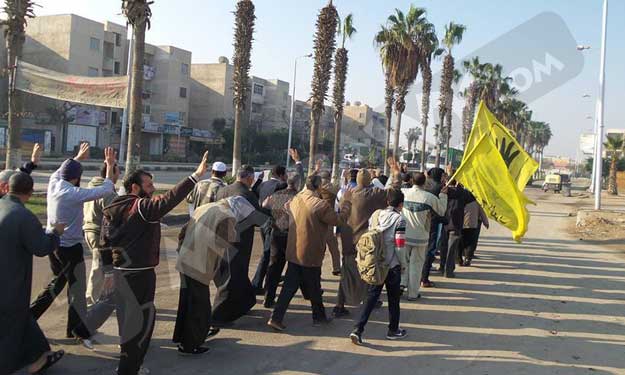 مسيرة لأنصار الإخوان بالمنزلة في '' يوم الطالب الع