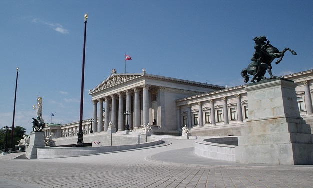 مسئول ببرلمان النمسا: مصر لديها مكانة خاصة لأوربا 
