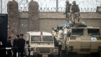 إجراءات أمنية مشددة استعدادا لمحاكمة مرسي في القاه