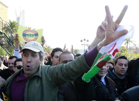 تظاهر آلاف الجزائريين رفضا لانتخابات 12 ديسمبر