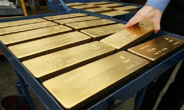 سعر الذهب يواصل الارتفاع وسط إقبال بفعل أزمة أوكرا