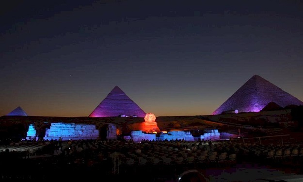 مصر تشارك العالم في حملة ''ساعة الأرض'' لإطفاء الأ