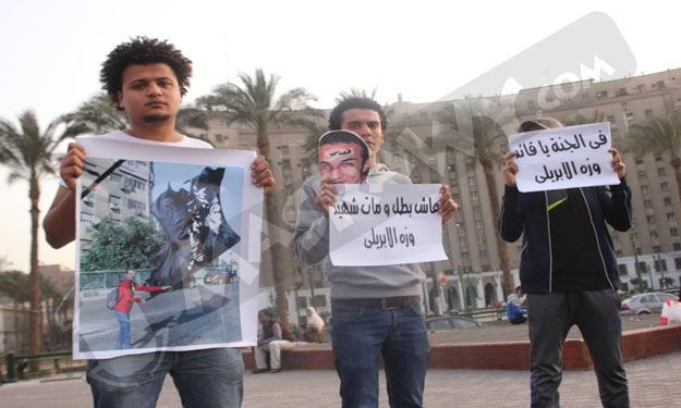 بالصور..''6 أبريل'' تتظاهر داخل ميدان التحرير بدون