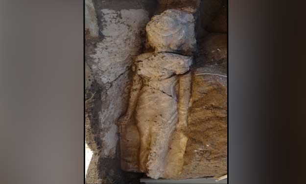 الآثار تعلن عن اكتشاف تمثال إبنة أمنحتب بالأقصر