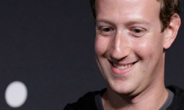 زوكربيرغ مؤسس فيسبوك يجنى أكثر من 3 مليارات من بيع