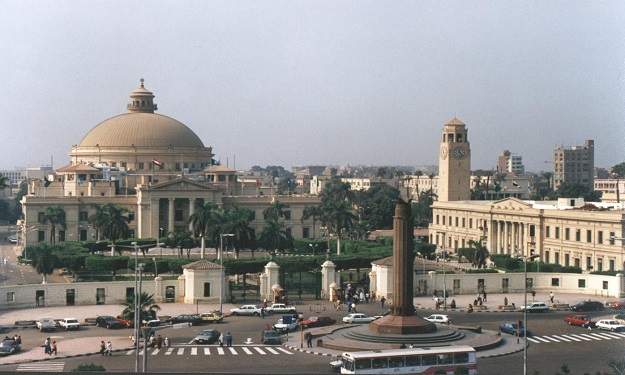 جامعة القاهرة: توقف الدراسة ببعض الكليات.. ولا إصا
