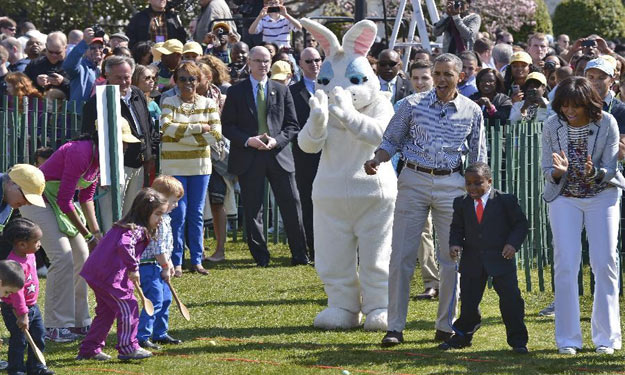 أوباما وميشيل يستضيفان احتفال ''دحرجة البيض الملون