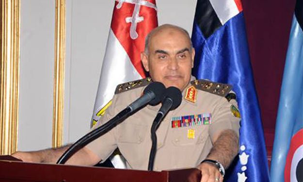 وزير الدفاع يفتتح عددا من المشروعات الخدمية لأفراد
