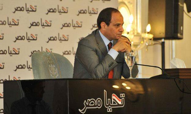 عبد الفتاح السيسي وزير الدفاع السابق والمرشح الرئا