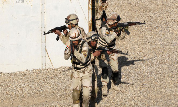 مصدر عسكري: الجيش يواصل ضرب البؤر الارهابية بالتزا