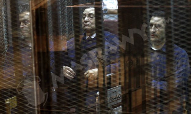 مصراوي سوشيال : ظهور مبارك بالبدلة الزرقاء وحملة ل